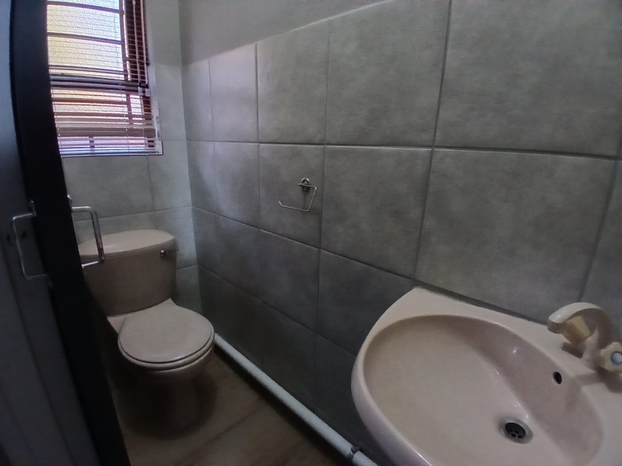 To Let 3 Bedroom Property for Rent in Hospitaalpark Free State